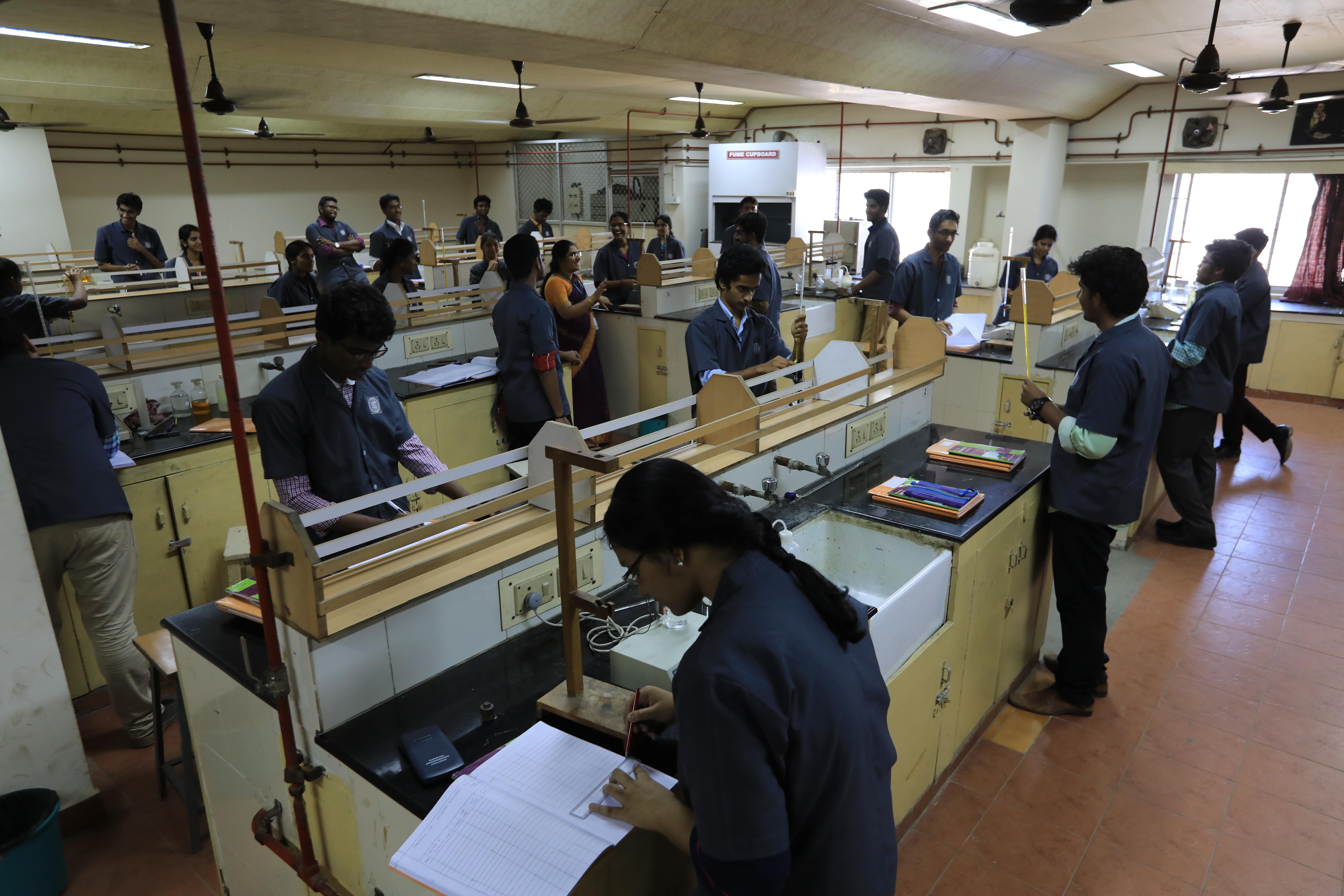 SRM Easwari Laboratories photo 9